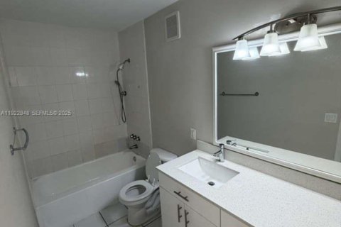 Copropriété à louer à Miami, Floride: 1 chambre, 69.68 m2 № 1976722 - photo 4