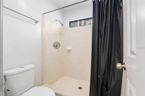 Condo in Gainesville, Florida, 2 bedrooms  № 1682012 - photo 28