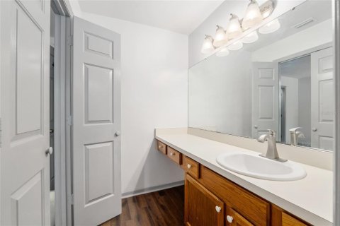 Condo in Gainesville, Florida, 2 bedrooms  № 1682012 - photo 26