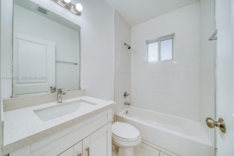 Снять в аренду виллу или дом в Майами, Флорида 3 спальни, 215.25м2, № 2051370 - фото 20