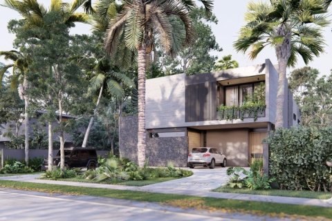 House in Miami, Florida 5 bedrooms, 486.71 sq.m. № 2022866 - photo 2