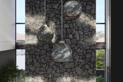 House in Miami, Florida 5 bedrooms, 486.71 sq.m. № 2022866 - photo 14