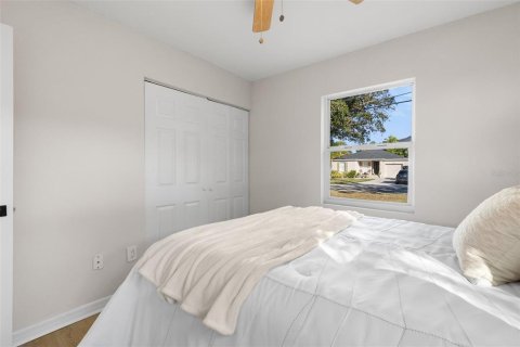 Casa en venta en Tampa, Florida, 3 dormitorios, 131.27 m2 № 2206490 - foto 17