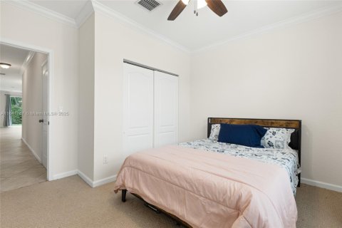 Townhouse in Lake Worth, Florida 2 bedrooms, 119.29 sq.m. № 1849017 - photo 3
