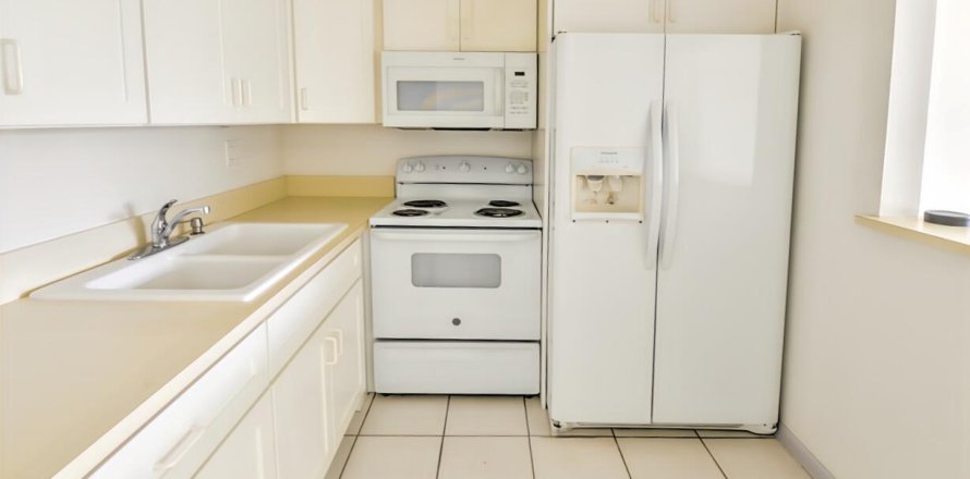 Condo in West Palm Beach, Florida, 1 bedroom  № 2153004
