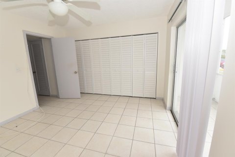 Condo in West Palm Beach, Florida, 1 bedroom  № 2153004 - photo 12