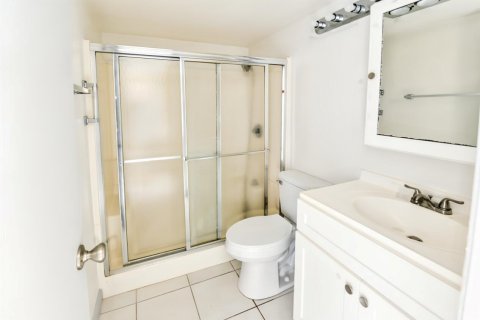 Condo in West Palm Beach, Florida, 1 bedroom  № 2153004 - photo 7