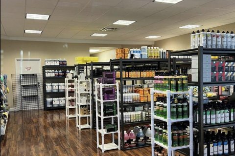 Commercial property in Orlando, Florida 278.71 sq.m. № 2098477 - photo 8