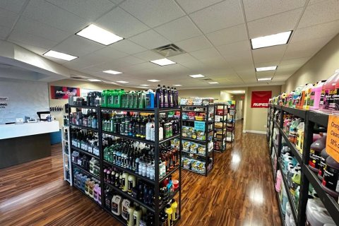Commercial property in Orlando, Florida 278.71 sq.m. № 2098477 - photo 5