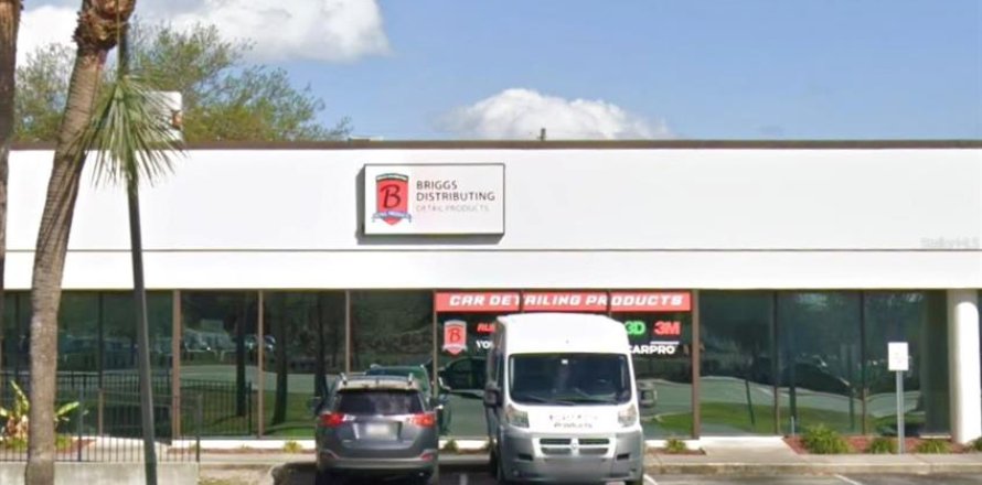 Commercial property in Orlando, Florida 278.71 sq.m. № 2098477