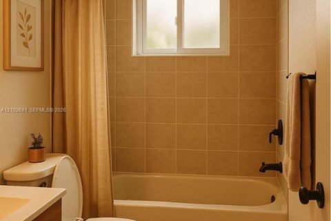 Appartement à louer à Miami, Floride: 1 chambre, 853.03 m2 № 2407473 - photo 2