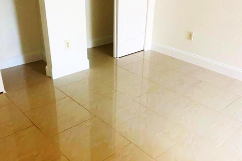 Copropriété à louer à Port St. Lucie, Floride: 2 chambres, 119.66 m2 № 2405819 - photo 8
