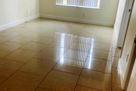 Copropriété à louer à Port St. Lucie, Floride: 2 chambres, 119.66 m2 № 2405819 - photo 12