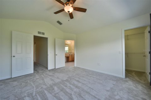 Townhouse in Ocala, Florida 3 bedrooms, 143.26 sq.m. № 2232361 - photo 18