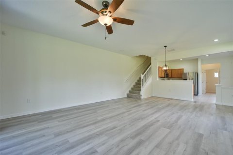 Townhouse in Ocala, Florida 3 bedrooms, 143.26 sq.m. № 2232361 - photo 3