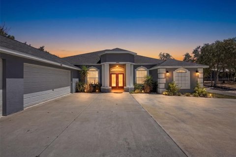 House in Spring Hill, Florida 4 bedrooms, 264.77 sq.m. № 2093051 - photo 8