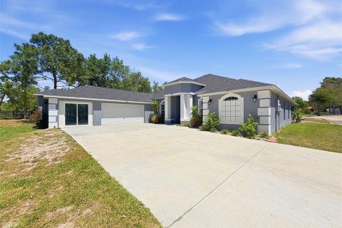 House in Spring Hill, Florida 4 bedrooms, 264.77 sq.m. № 2093051 - photo 3