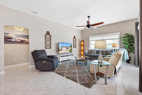 Casa en venta en The Villages, Florida, 3 dormitorios, 148.83 m2 № 2231004 - foto 7