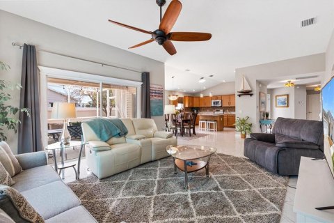 Casa en venta en The Villages, Florida, 3 dormitorios, 148.83 m2 № 2231004 - foto 9