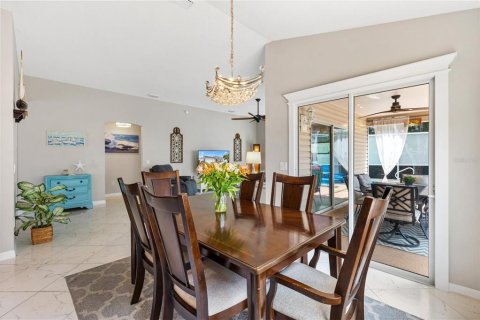 Casa en venta en The Villages, Florida, 3 dormitorios, 148.83 m2 № 2231004 - foto 11