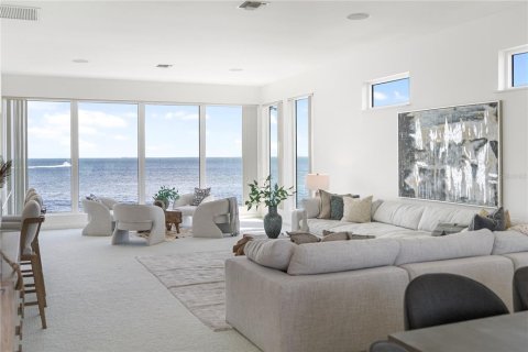 House in Holmes Beach, Florida 4 bedrooms, 425.12 sq.m. № 1885966 - photo 2