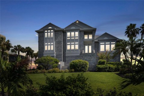 House in Holmes Beach, Florida 4 bedrooms, 425.12 sq.m. № 1885966 - photo 9