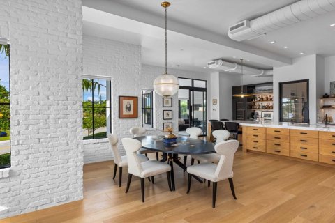 House in Delray Beach, Florida 5 bedrooms, 742.38 sq.m. № 2169522 - photo 9