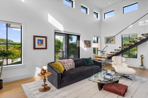 House in Delray Beach, Florida 5 bedrooms, 742.38 sq.m. № 2169522 - photo 17