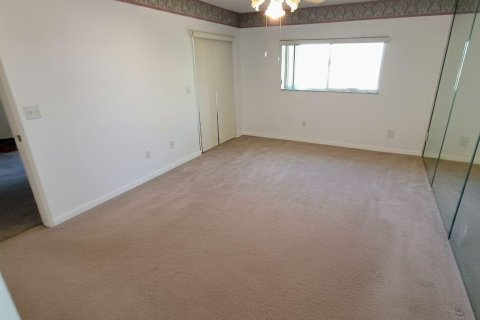 Купить кондоминиум в Лейк-Уорт, Флорида 3 комнаты, 123.56м2, № 2082865 - фото 6