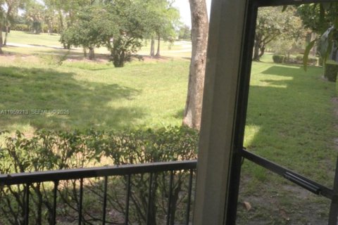 Copropriété à louer à Lauderhill, Floride: 1 chambre, 80.82 m2 № 2018086 - photo 8