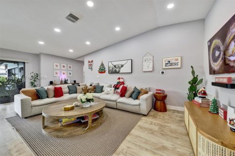 Купить виллу или дом в Корал-Спрингс, Флорида 3 спальни, 206.06м2, № 1992056 - фото 15