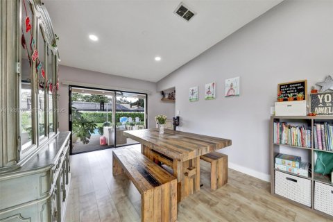 Купить виллу или дом в Корал-Спрингс, Флорида 3 спальни, 206.06м2, № 1992056 - фото 21