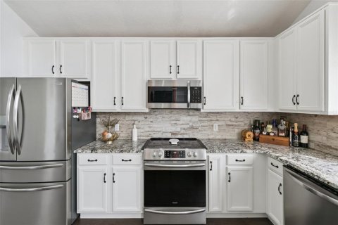 Villa ou maison à vendre à Orlando, Floride: 4 chambres, 236.99 m2 № 2283755 - photo 21