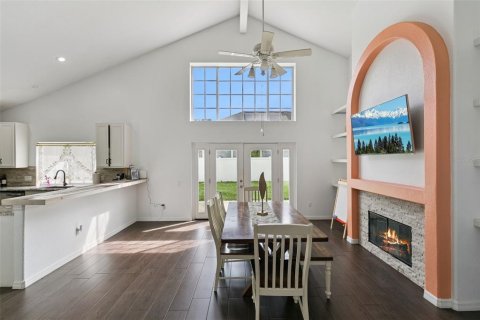 Villa ou maison à vendre à Orlando, Floride: 4 chambres, 236.99 m2 № 2283755 - photo 15