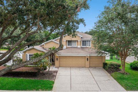 House in Orlando, Florida 4 bedrooms, 236.99 sq.m. № 2283755