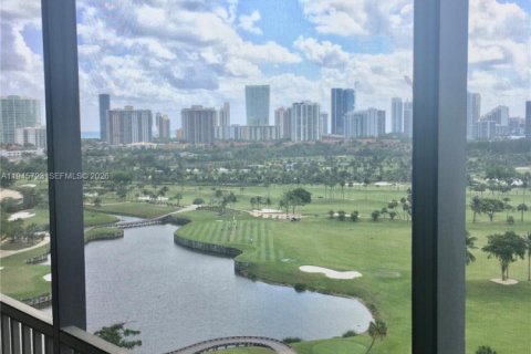 Condo in Aventura, Florida, 1 bedroom  № 2056861 - photo 23