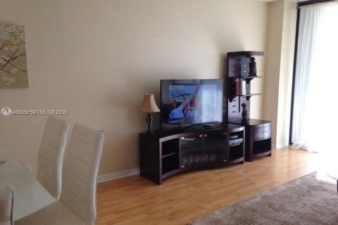 Condo in Aventura, Florida, 1 bedroom  № 2056861 - photo 12