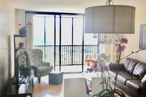 Condo in Aventura, Florida, 1 bedroom  № 2056861 - photo 6