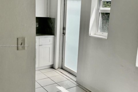 Appartement à louer à Miami Beach, Floride: 1 chambre № 1836674 - photo 5