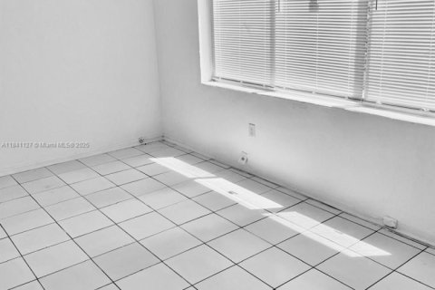 Appartement à louer à Miami Beach, Floride: 1 chambre № 1836674 - photo 11