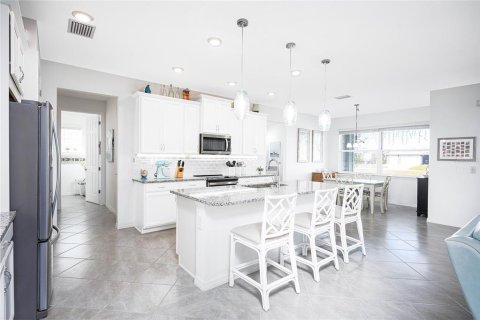 House in Port Charlotte, Florida 4 bedrooms, 224.64 sq.m. № 1507787 - photo 24