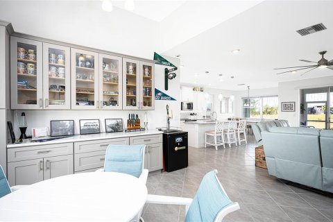 House in Port Charlotte, Florida 4 bedrooms, 224.64 sq.m. № 1507787 - photo 20