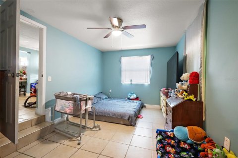 House in Orlando, Florida 3 bedrooms, 110.09 sq.m. № 1680666 - photo 12