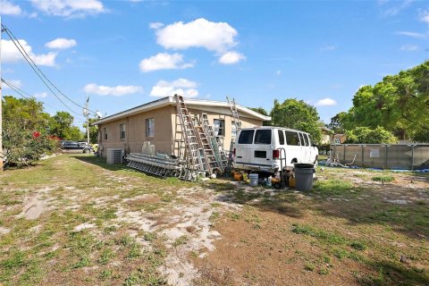 House in Orlando, Florida 3 bedrooms, 110.09 sq.m. № 1680666 - photo 3