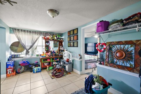 House in Orlando, Florida 3 bedrooms, 110.09 sq.m. № 1680666 - photo 15