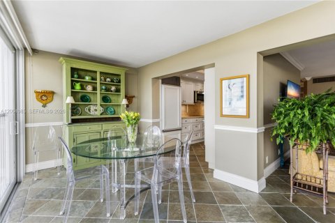 Condominio en venta en Fort Lauderdale, Florida, 2 dormitorios, 120.31 m2 № 2069809 - foto 19