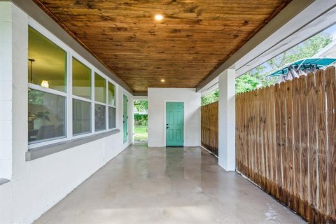 House in Dunedin, Florida 2 bedrooms, 108.32 sq.m. № 1857693 - photo 9