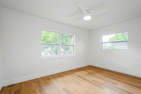 House in Dunedin, Florida 2 bedrooms, 108.32 sq.m. № 1857693 - photo 25