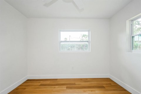House in Dunedin, Florida 2 bedrooms, 108.32 sq.m. № 1857693 - photo 28