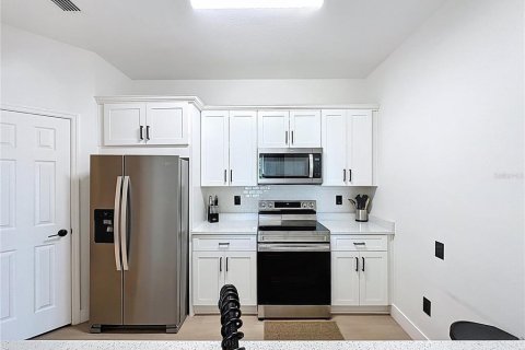 Купить кондоминиум в Киссимми, Флорида 9 комнат, 117.8м2, № 2099228 - фото 8